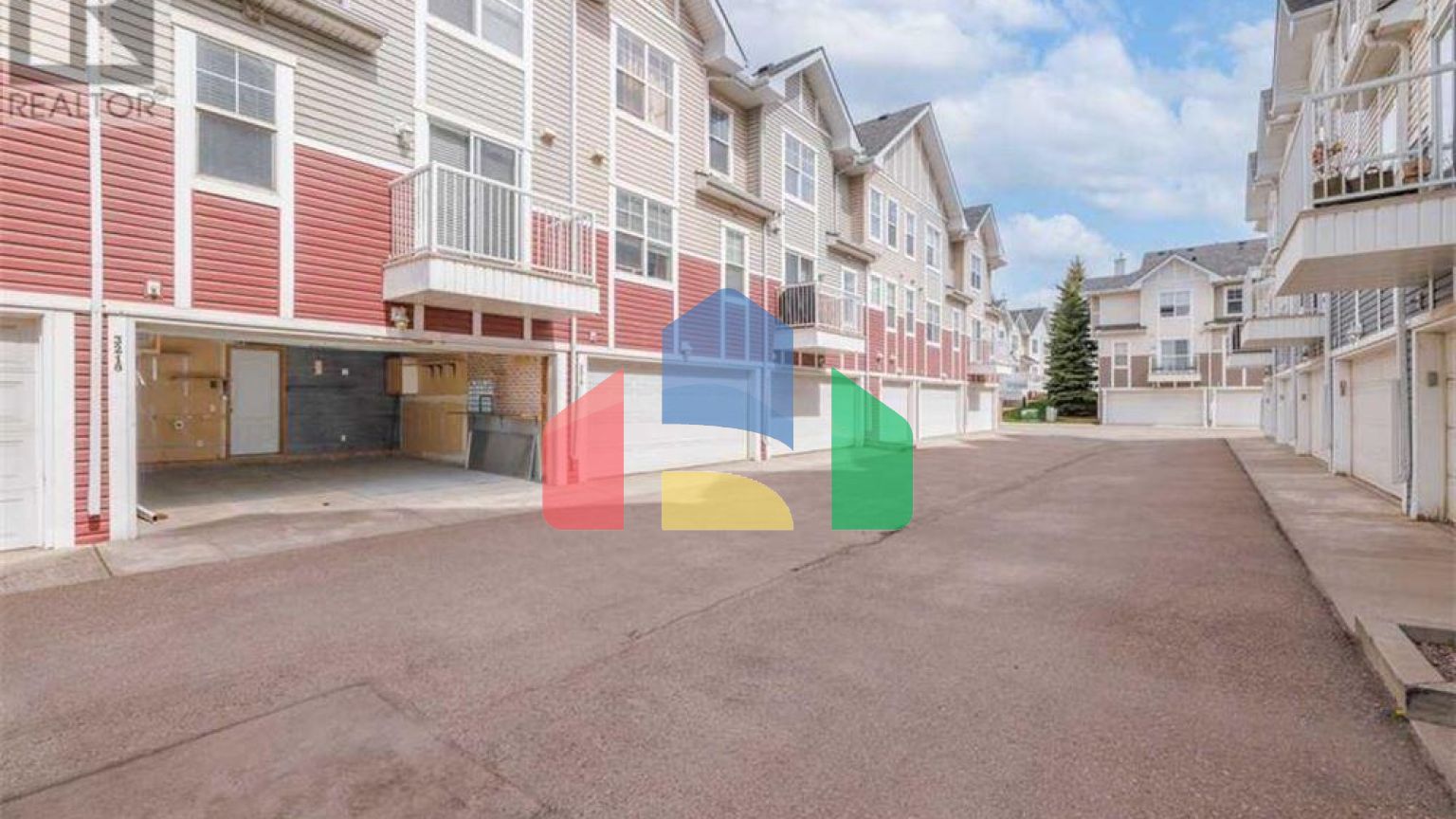 Residential - Townhouse - Calgary, Canada - Canada