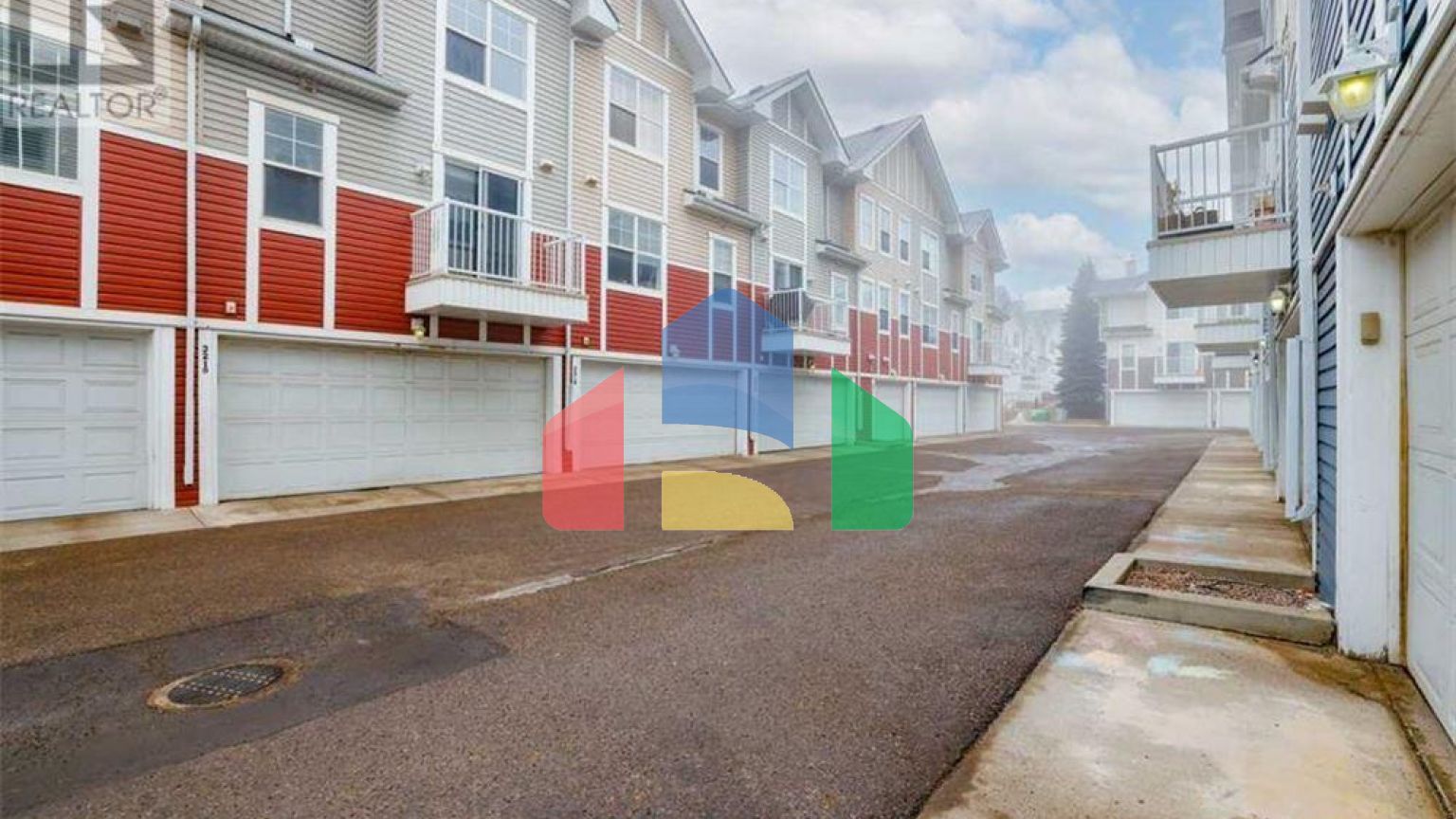 Residential - Townhouse - Calgary, Canada - Canada