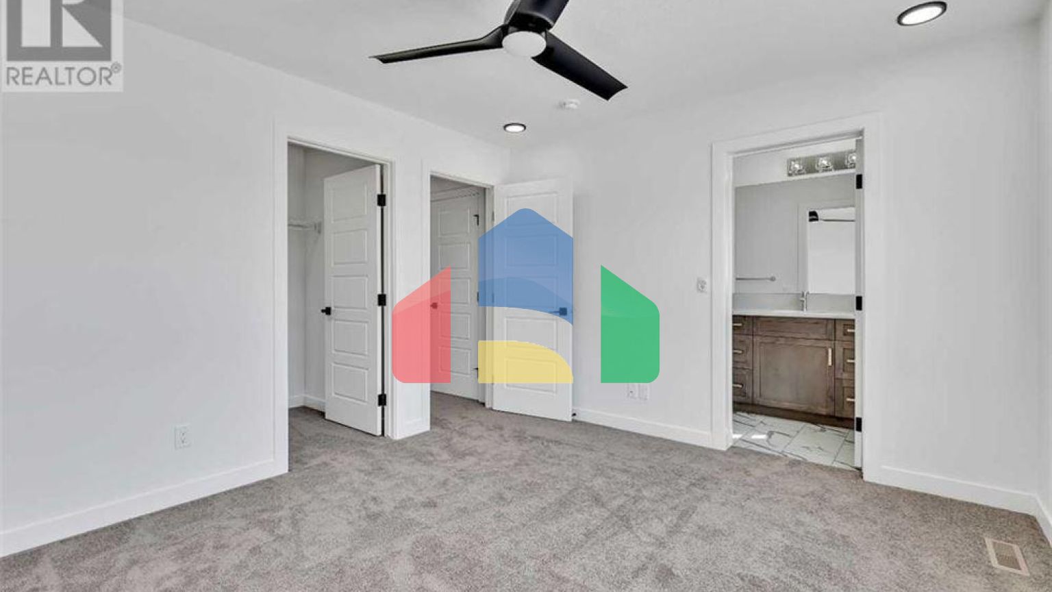 Residential - Single Family Home - Calgary, Canada - Canada