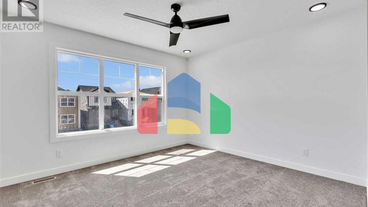 Residential - Single Family Home - Calgary, Canada - Canada