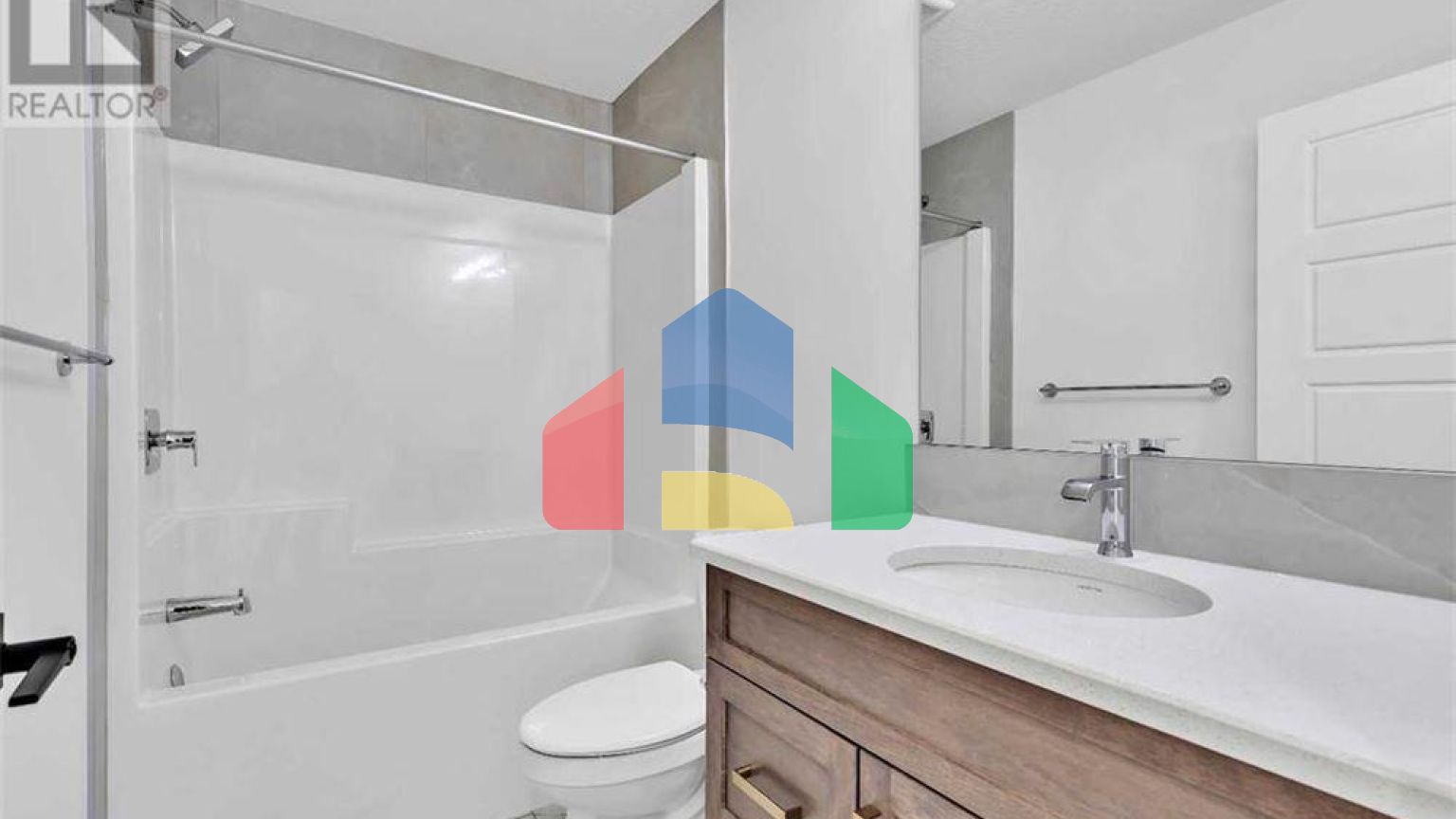 Residential - Single Family Home - Calgary, Canada - Canada