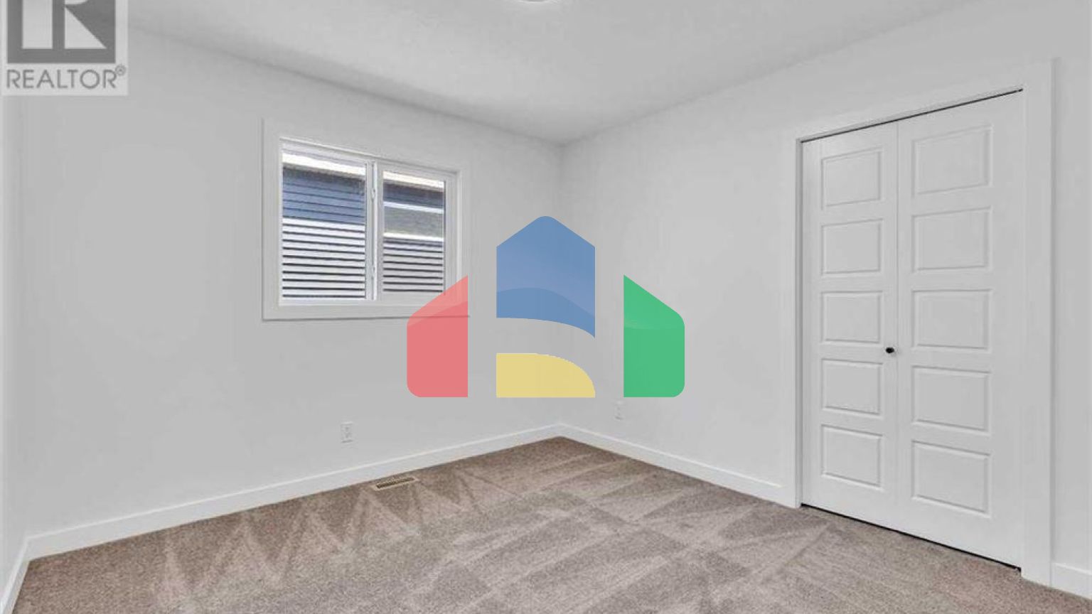 Residential - Single Family Home - Calgary, Canada - Canada