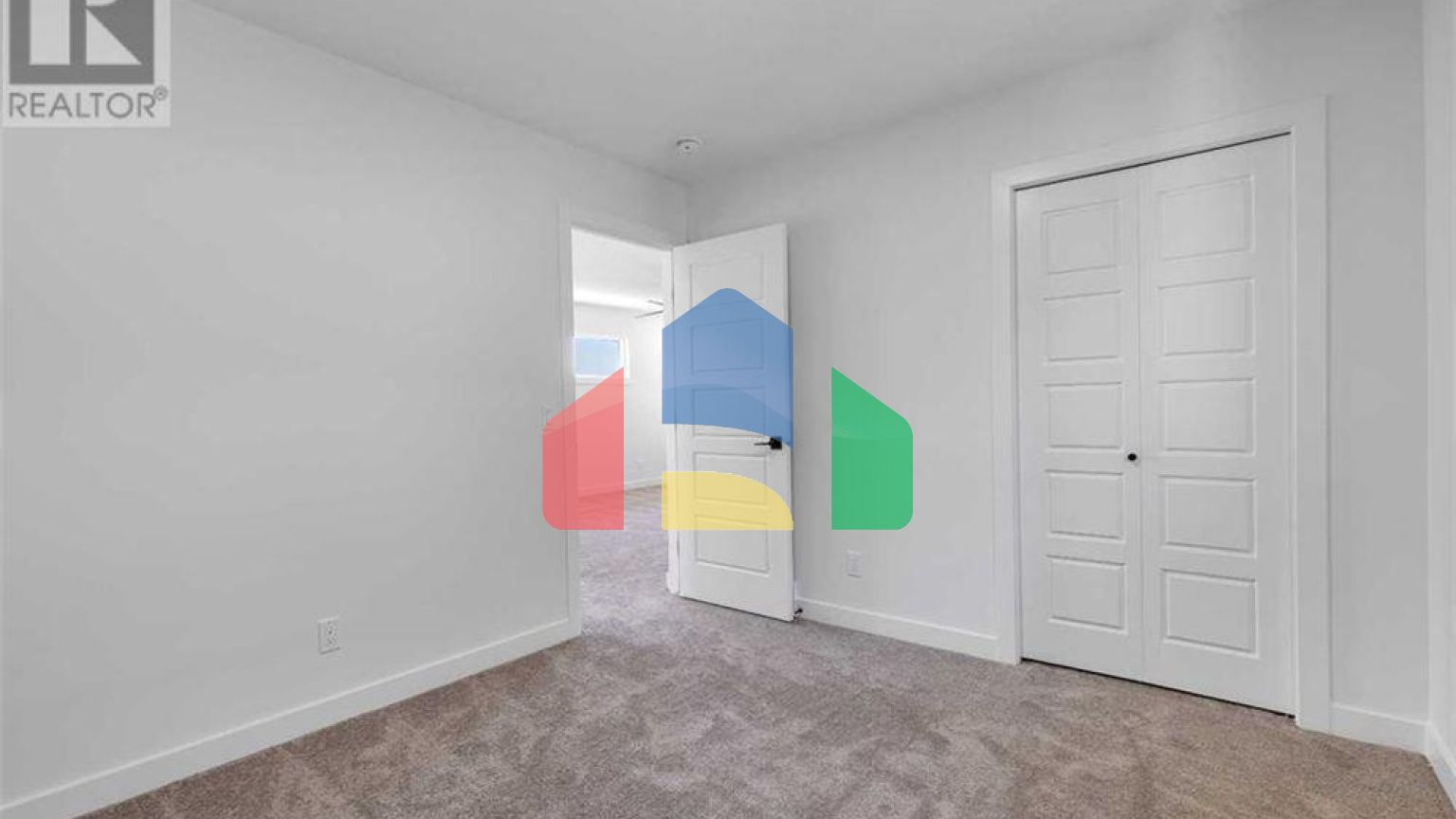 Residential - Single Family Home - Calgary, Canada - Canada