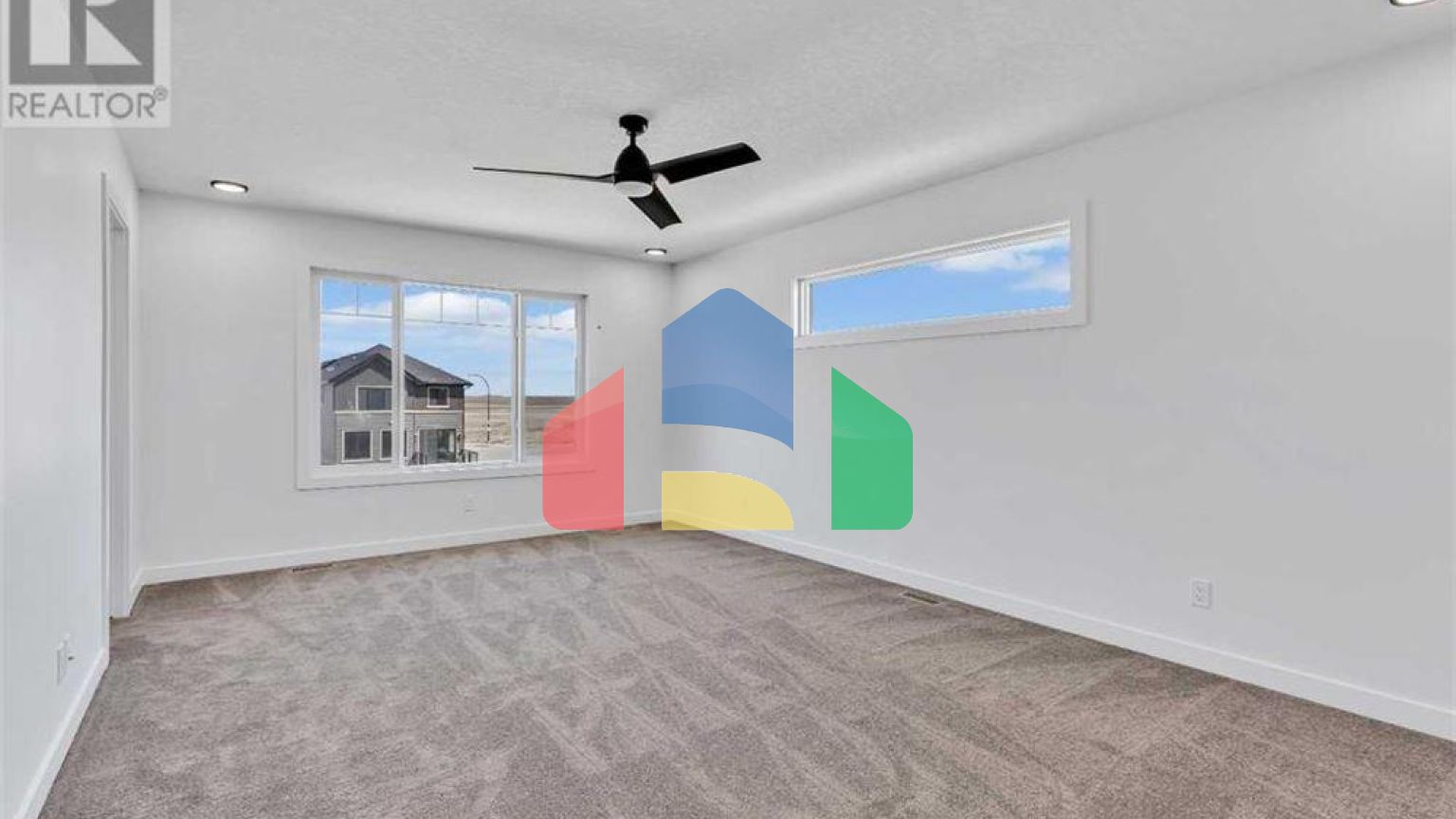 Residential - Single Family Home - Calgary, Canada - Canada