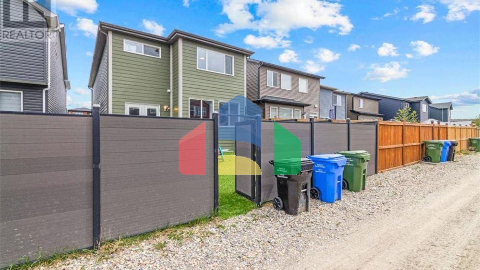 Residential - Single Family Home - Calgary, Canada - Canada