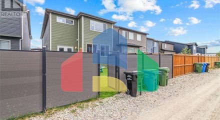 Residential - Single Family Home - Calgary, Canada - Canada