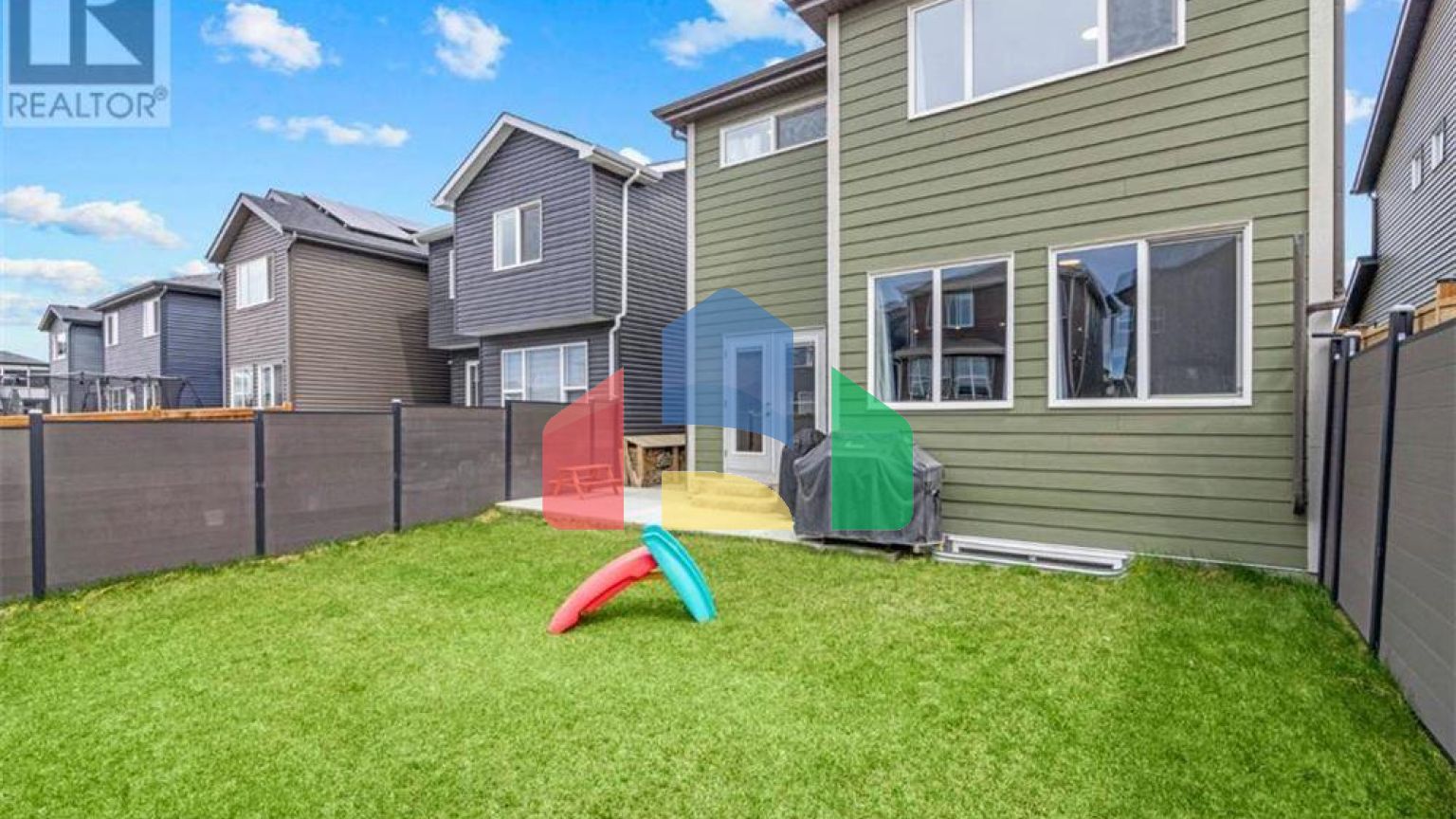 Residential - Single Family Home - Calgary, Canada - Canada