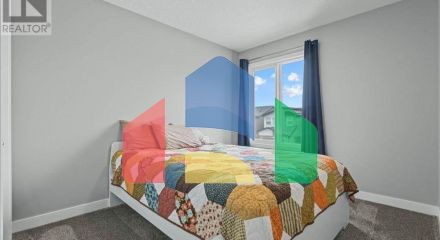 Residential - Single Family Home - Calgary, Canada - Canada