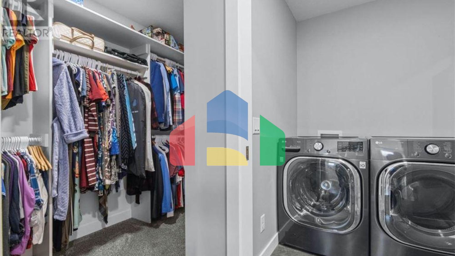 Residential - Single Family Home - Calgary, Canada - Canada