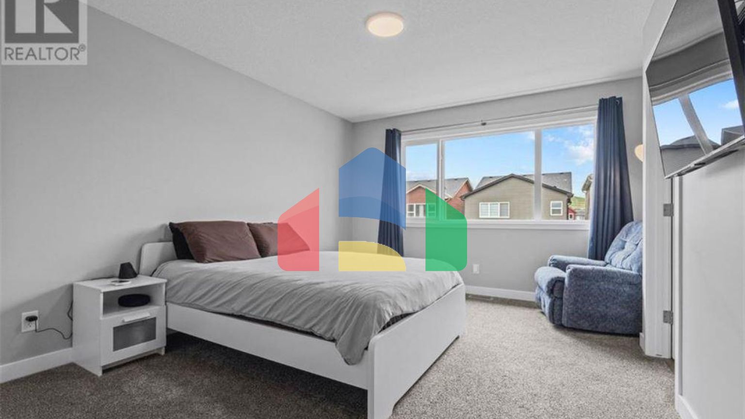 Residential - Single Family Home - Calgary, Canada - Canada