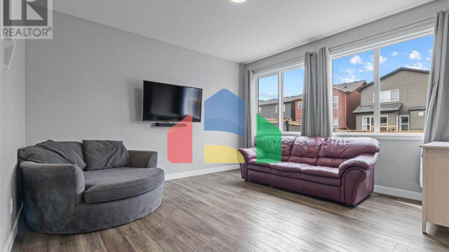 Residential - Single Family Home - Calgary, Canada - Canada