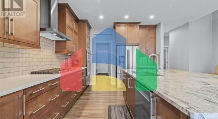 Residential - Single Family Home - Calgary, Canada - Canada