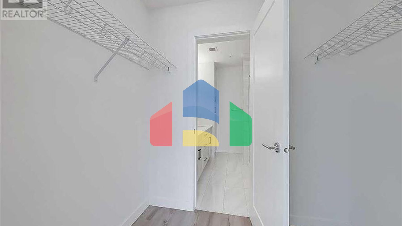 Residential - Condo/Apartment - Calgary, Canada - Canada