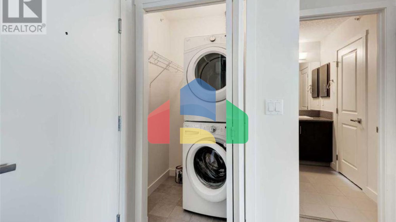 Residential - Condo/Apartment - Calgary, Canada - Canada