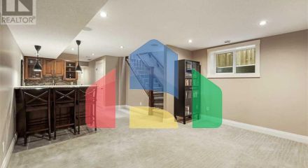 Residential - Single Family Home - Calgary, Canada - Canada