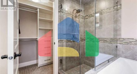 Residential - Single Family Home - Calgary, Canada - Canada