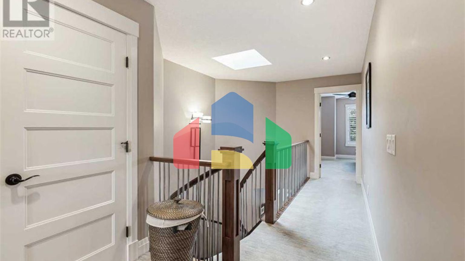 Residential - Single Family Home - Calgary, Canada - Canada