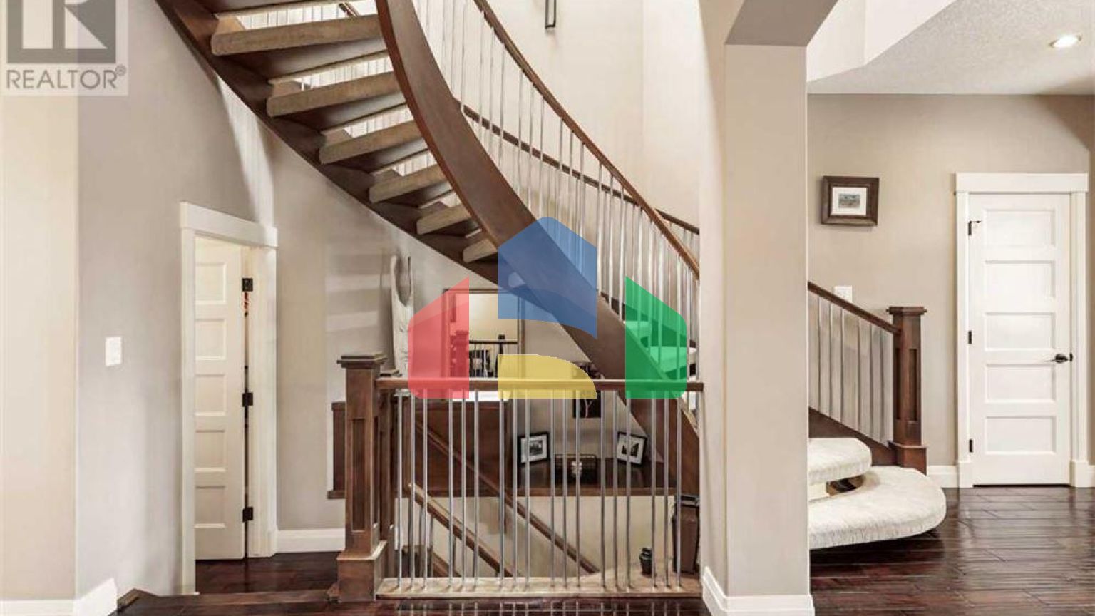 Residential - Single Family Home - Calgary, Canada - Canada