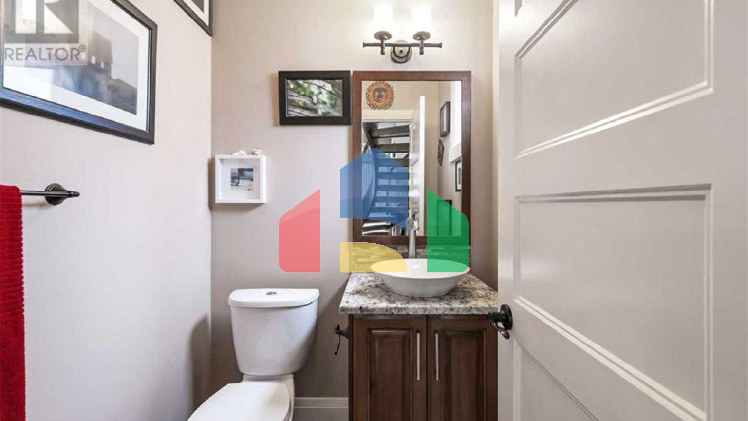 Residential - Single Family Home - Calgary, Canada - Canada