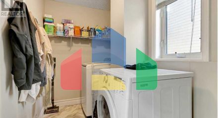 Residential - Single Family Home - Calgary, Canada - Canada