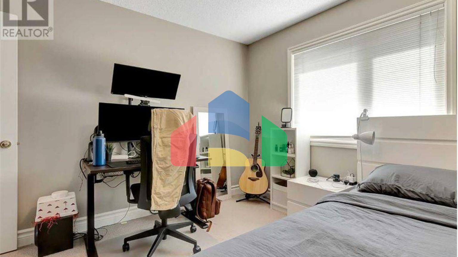 Residential - Single Family Home - Calgary, Canada - Canada