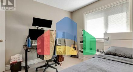 Residential - Single Family Home - Calgary, Canada - Canada