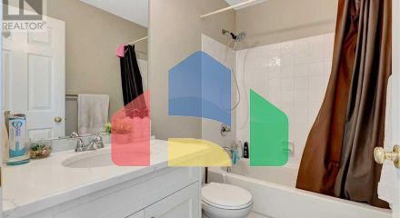 Residential - Single Family Home - Calgary, Canada - Canada