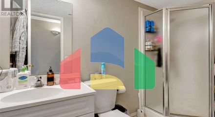 Residential - Single Family Home - Calgary, Canada - Canada