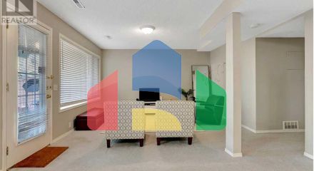 Residential - Single Family Home - Calgary, Canada - Canada