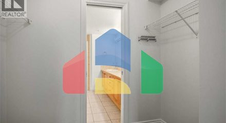 Residential - Single Family Home - Calgary, Canada - Canada