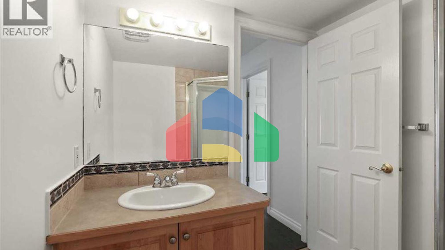 Residential - Single Family Home - Calgary, Canada - Canada