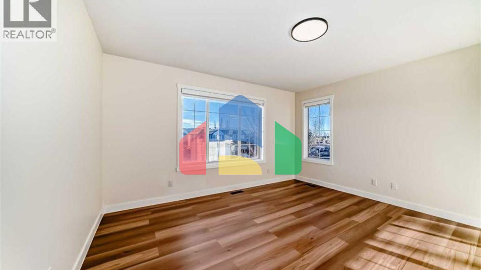 Residential - Single Family Home - Calgary, Canada - Canada