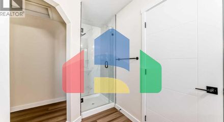 Residential - Single Family Home - Calgary, Canada - Canada