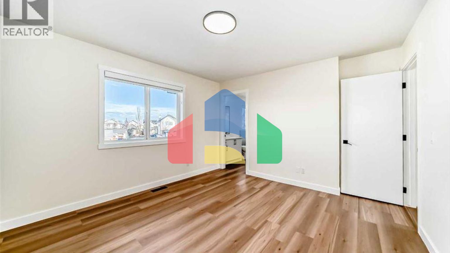 Residential - Single Family Home - Calgary, Canada - Canada