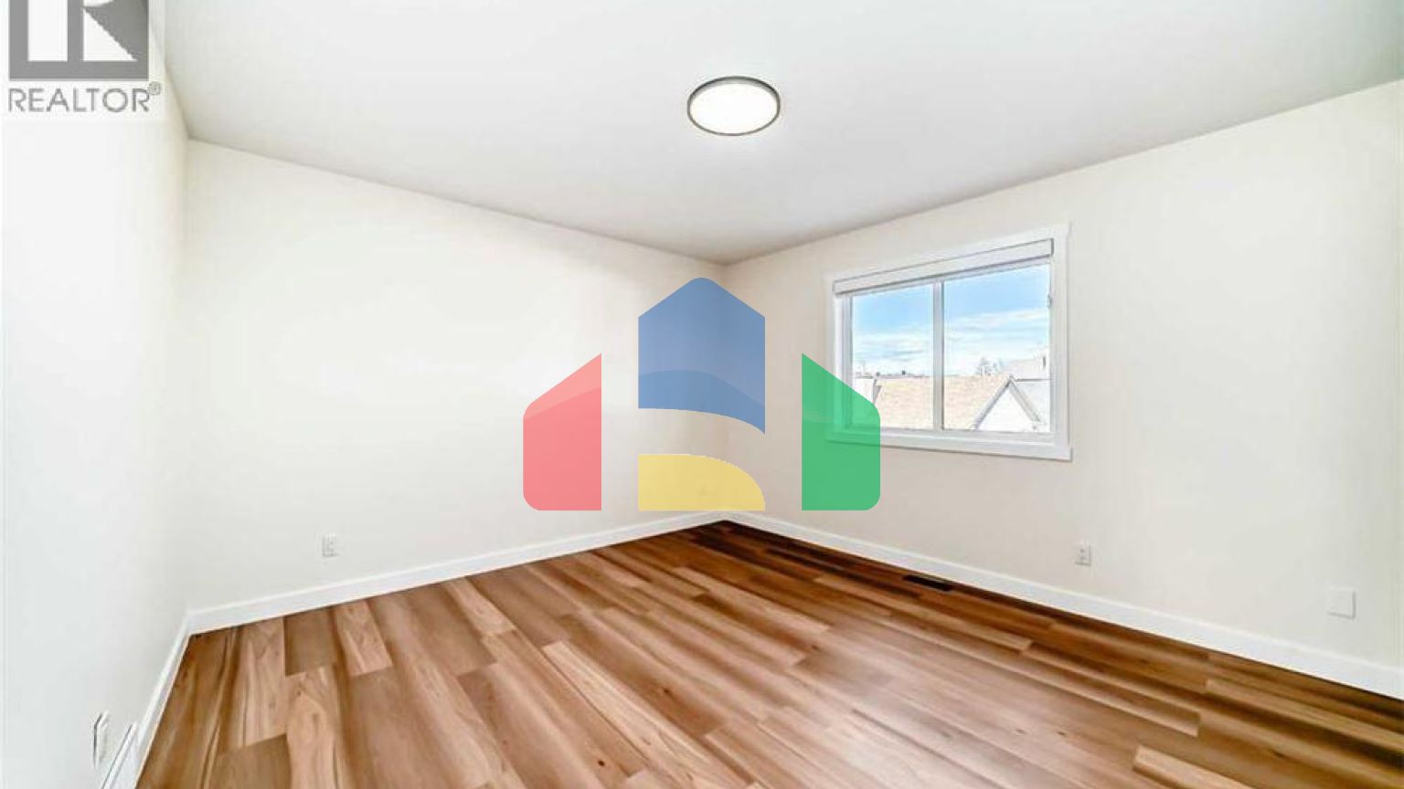 Residential - Single Family Home - Calgary, Canada - Canada