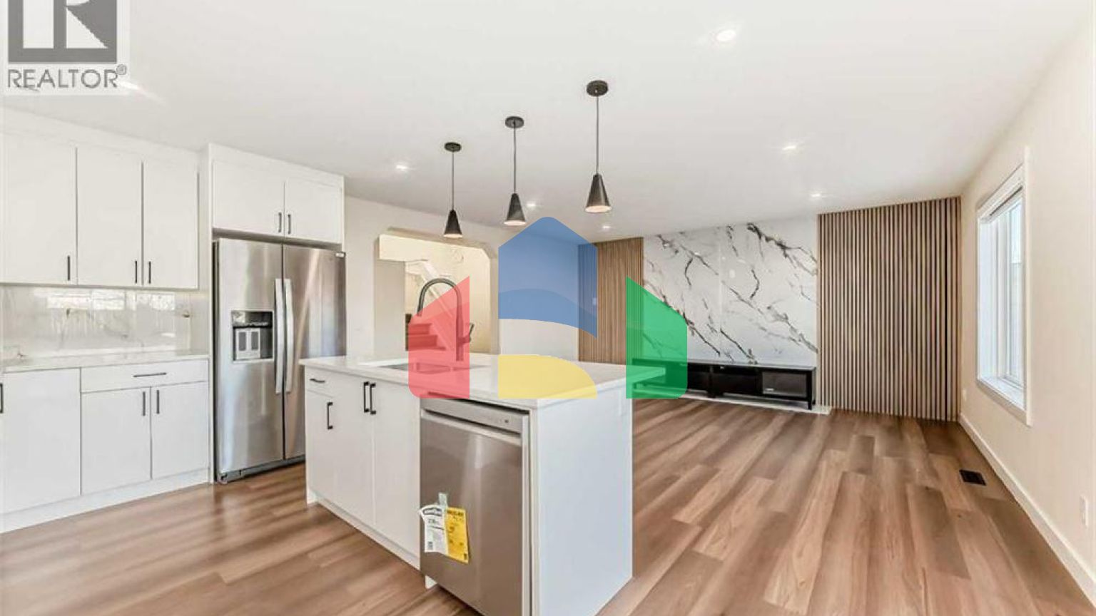 Residential - Single Family Home - Calgary, Canada - Canada