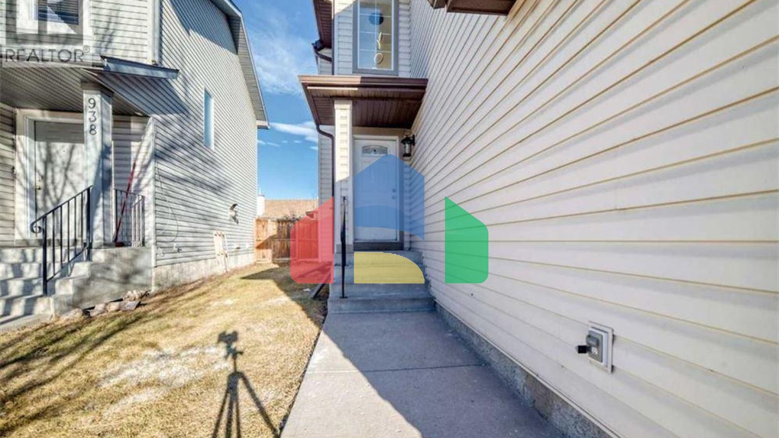 Residential - Single Family Home - Calgary, Canada - Canada