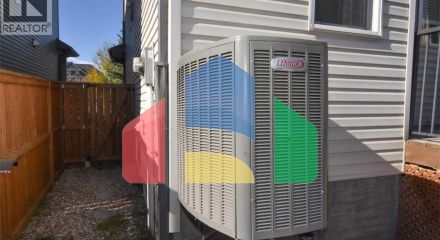 Residential - Single Family Home - Calgary, Canada - Canada