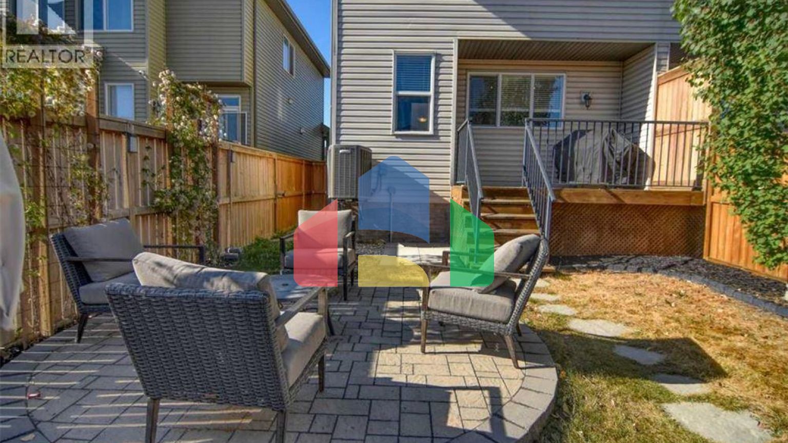 Residential - Single Family Home - Calgary, Canada - Canada