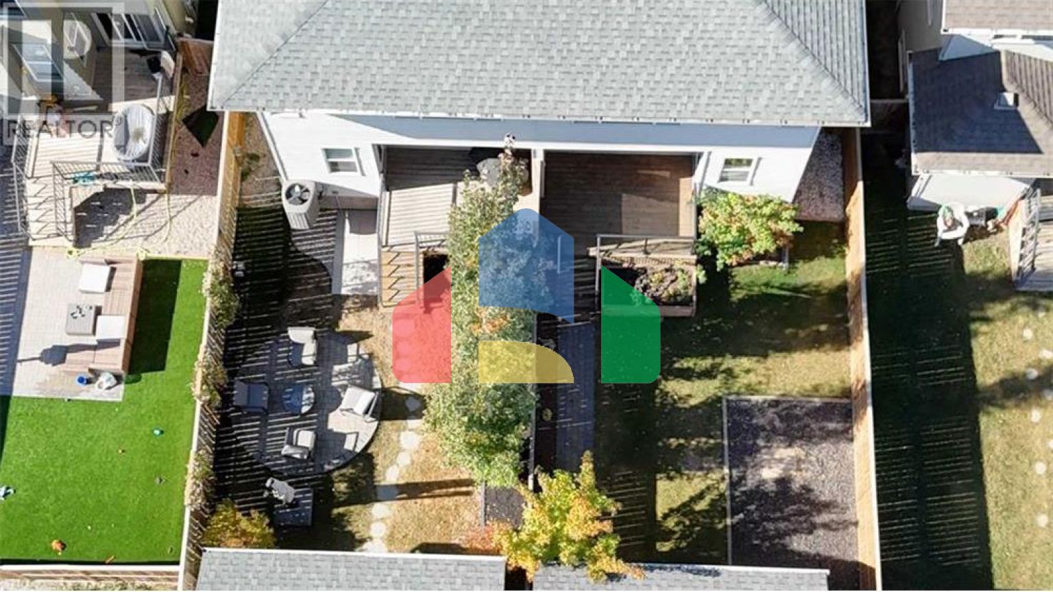 Residential - Single Family Home - Calgary, Canada - Canada