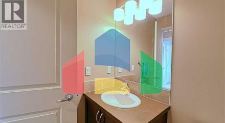 Residential - Single Family Home - Calgary, Canada - Canada