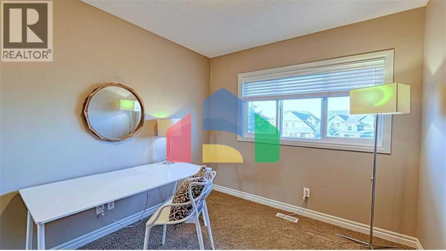 Residential - Single Family Home - Calgary, Canada - Canada