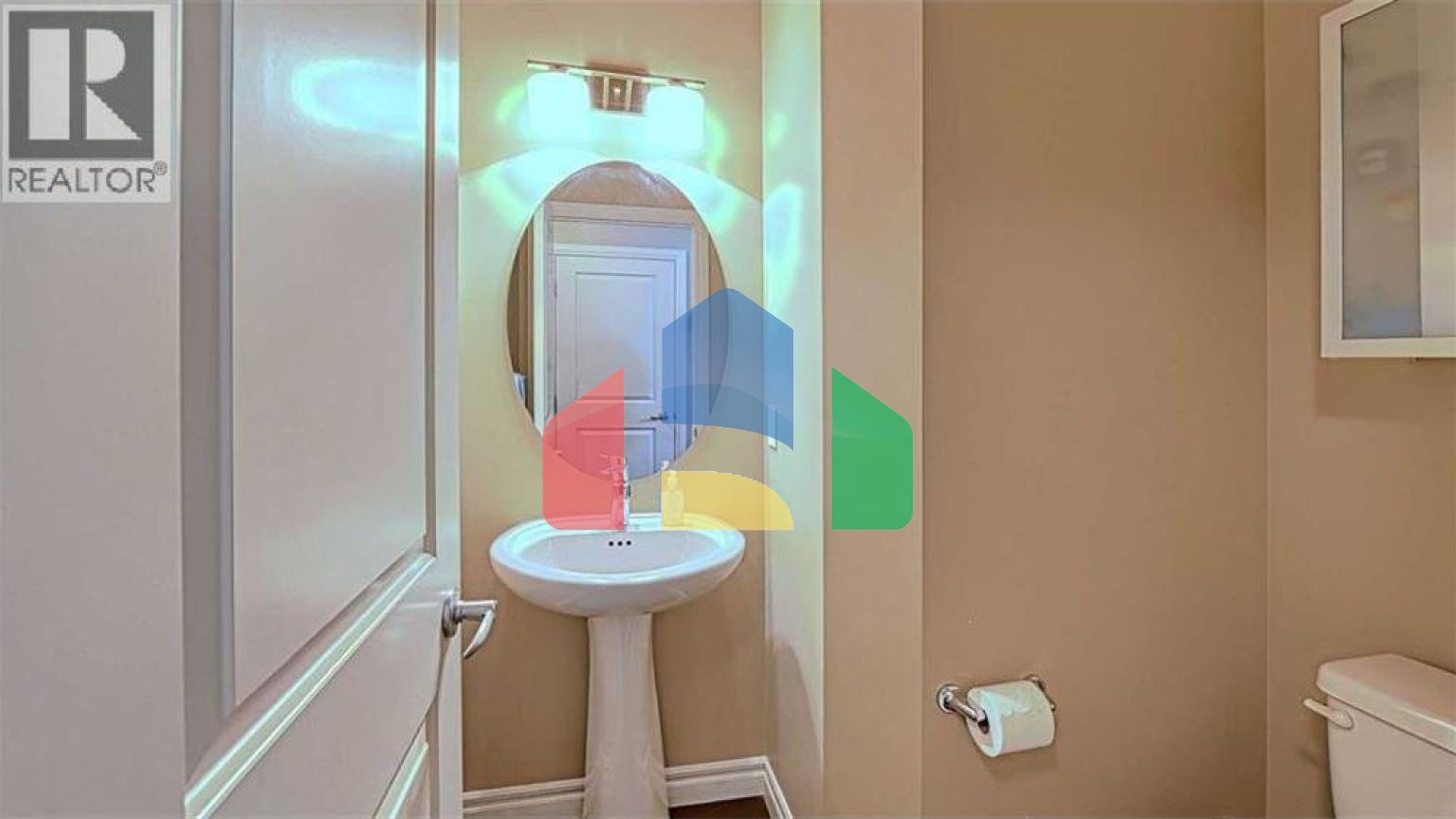 Residential - Single Family Home - Calgary, Canada - Canada