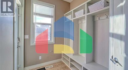 Residential - Single Family Home - Calgary, Canada - Canada