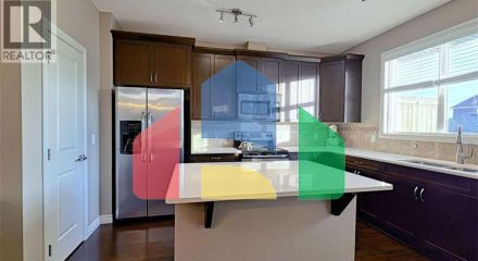 Residential - Single Family Home - Calgary, Canada - Canada