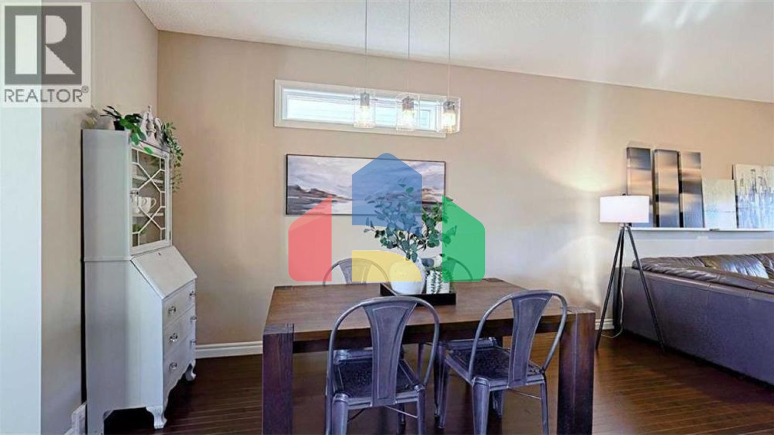 Residential - Single Family Home - Calgary, Canada - Canada