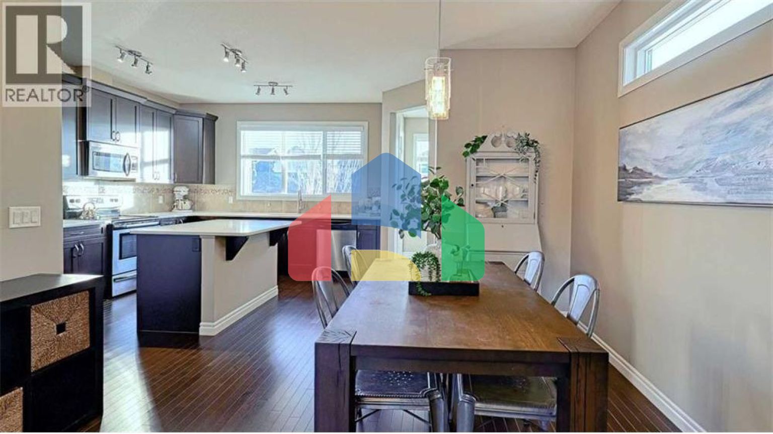 Residential - Single Family Home - Calgary, Canada - Canada