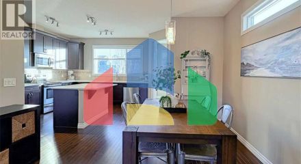 Residential - Single Family Home - Calgary, Canada - Canada