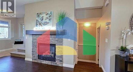 Residential - Single Family Home - Calgary, Canada - Canada