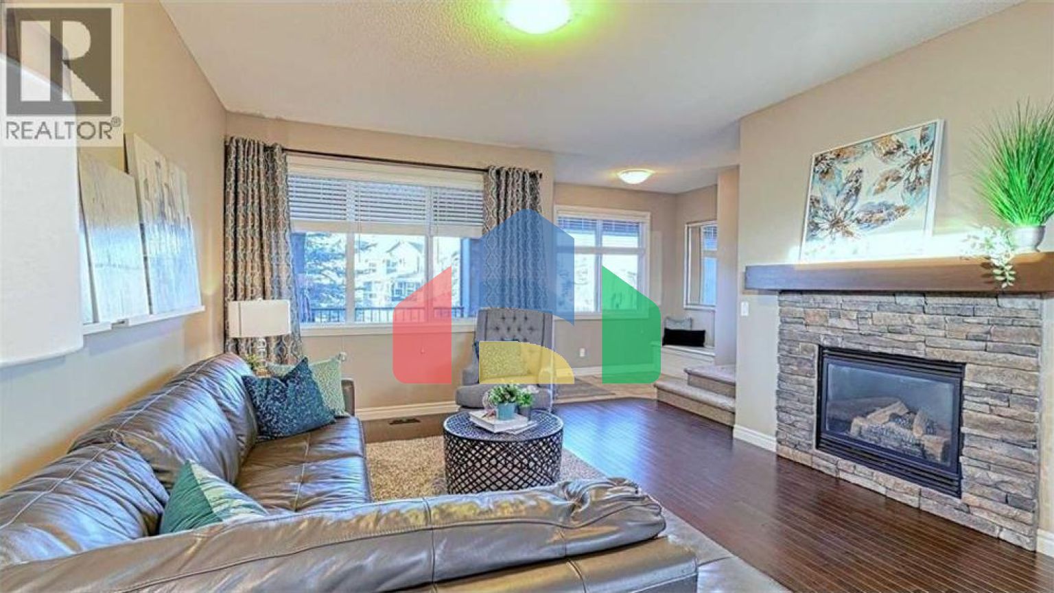 Residential - Single Family Home - Calgary, Canada - Canada